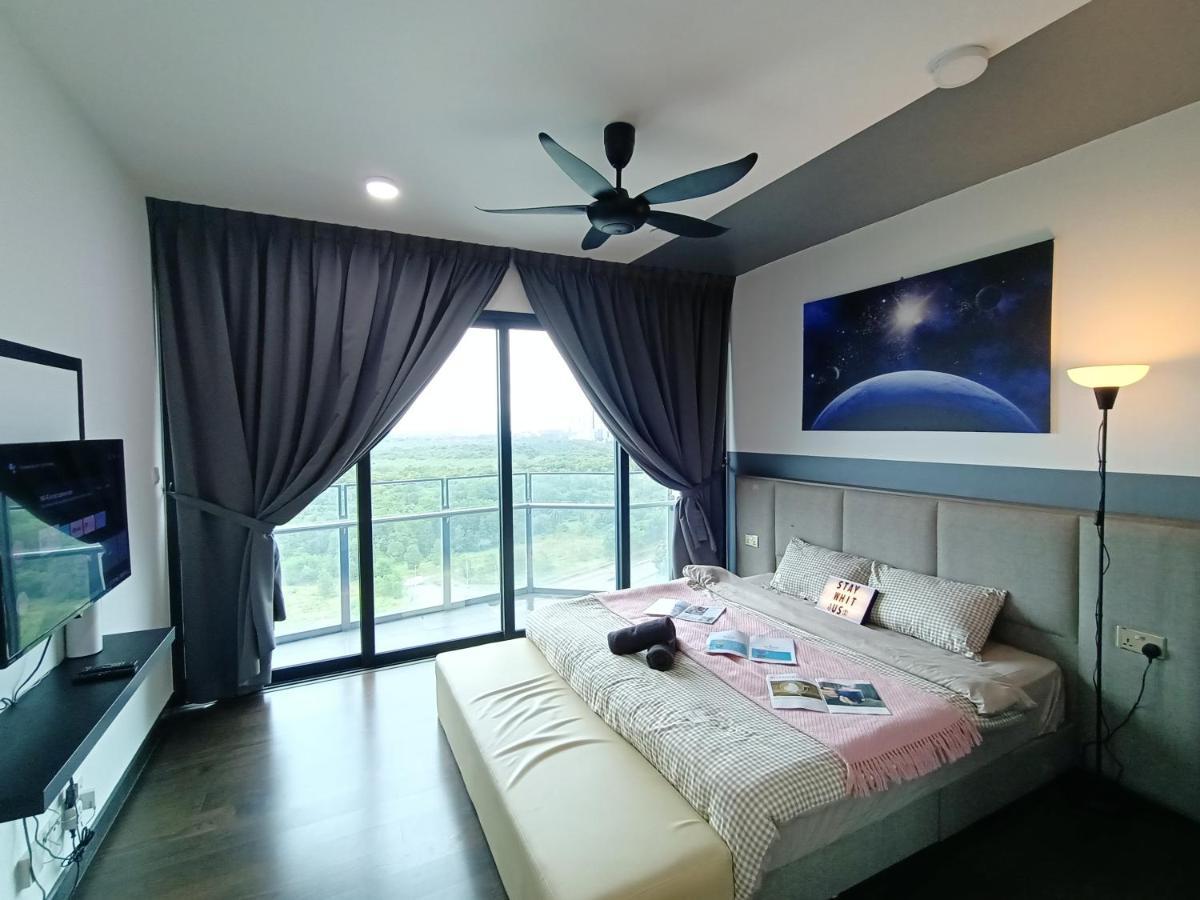 C1113 Almas Suites Galaxy Space Netflix By Stay Nusajaya  Eksteriør bilde